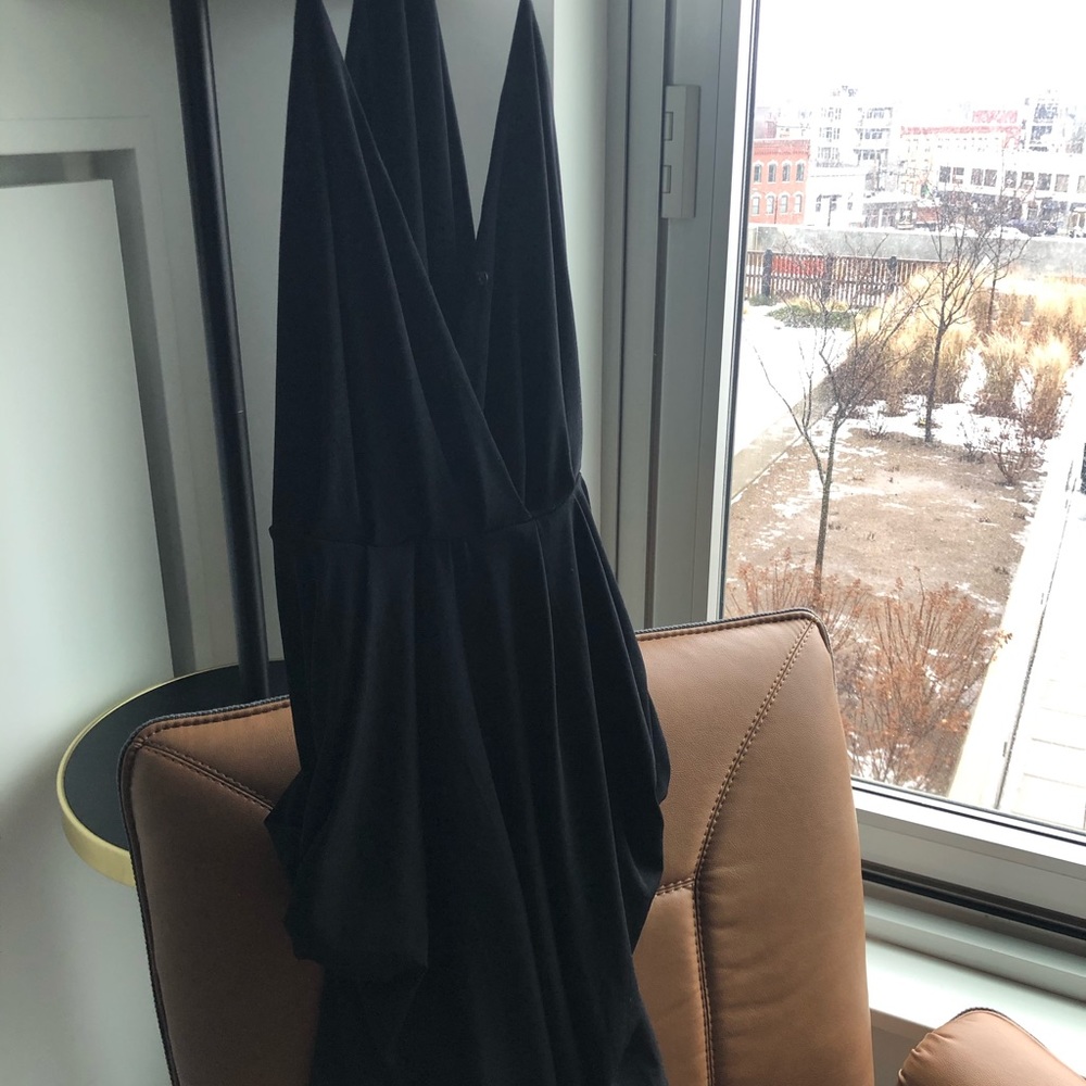 BCBGeneration LBD - with POCKETS!